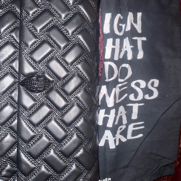 Elegant Black Quilted Clutch - Picture 8 of 8